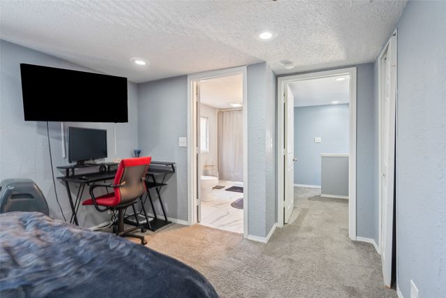 822 E 29th Street, Des Moines, IA 50317