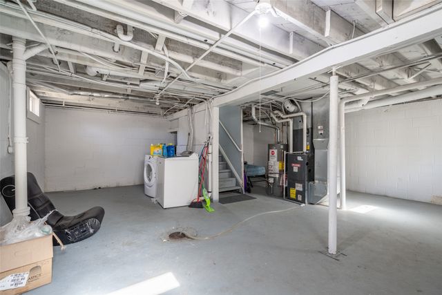 822 E 29th Street, Des Moines, IA 50317