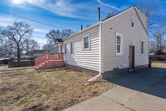 822 E 29th Street, Des Moines, IA 50317