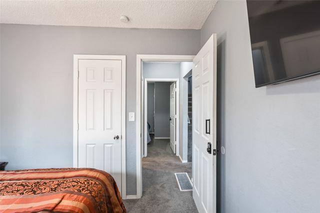 822 E 29th Street, Des Moines, IA 50317