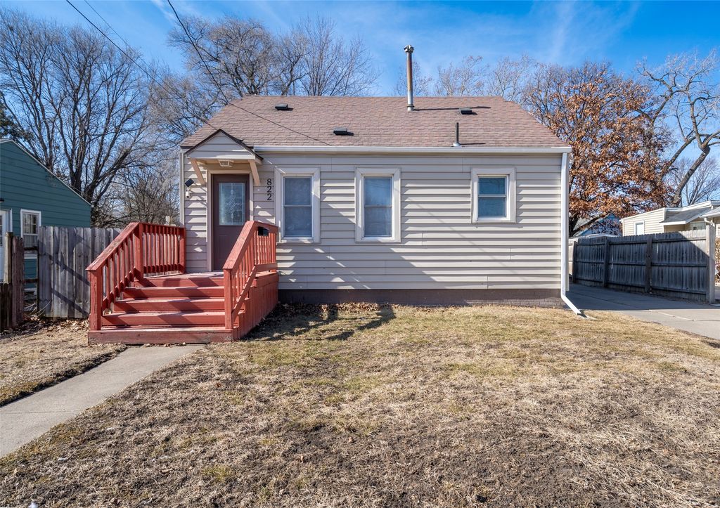 822 E 29th Street, Des Moines, IA 50317