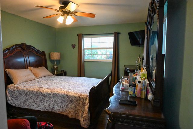 8610 NW 27th Place, Sunrise, FL 33322