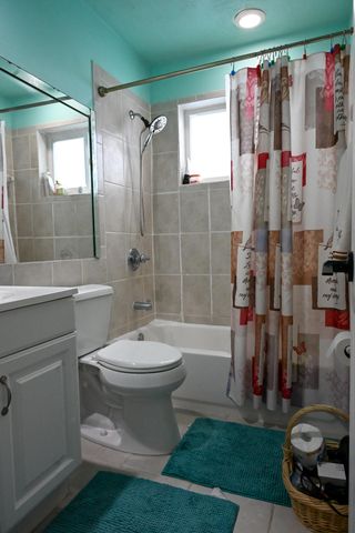 8610 NW 27th Place, Sunrise, FL 33322