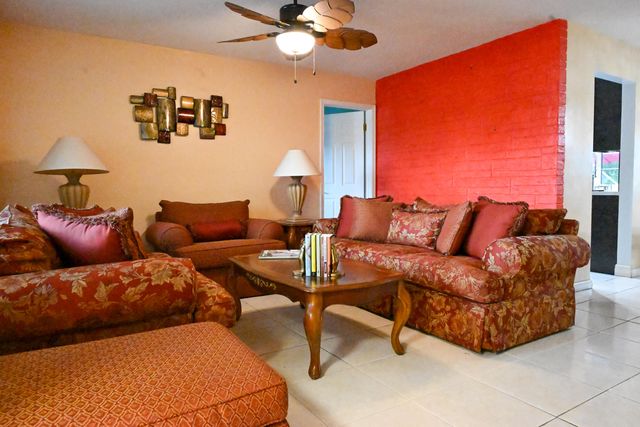 8610 NW 27th Place, Sunrise, FL 33322