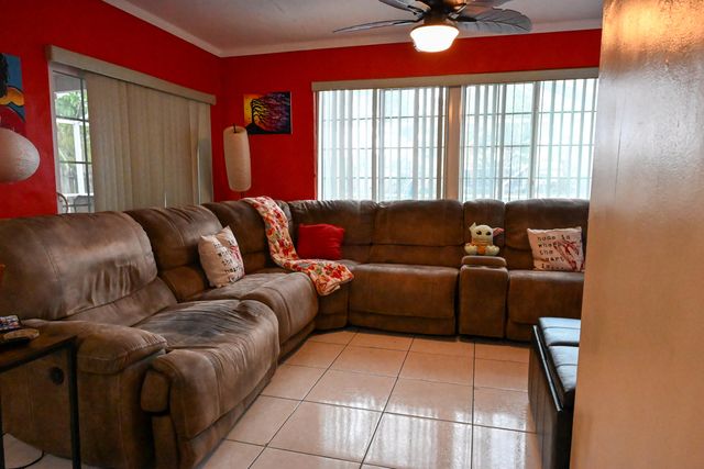 8610 NW 27th Place, Sunrise, FL 33322