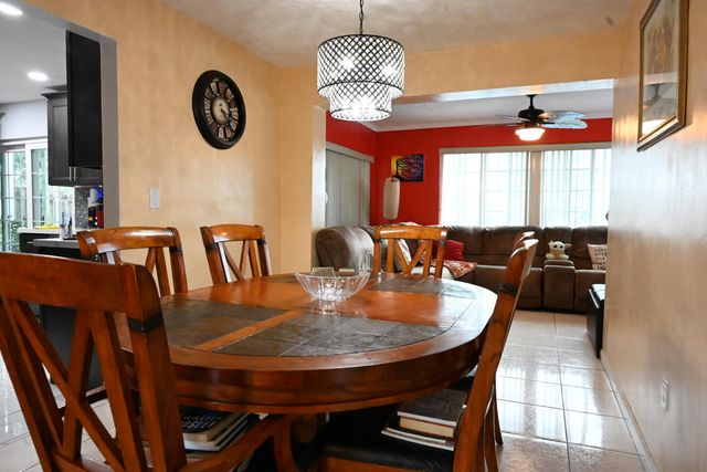 8610 NW 27th Place, Sunrise, FL 33322