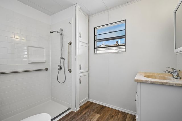 37 Thistle Way, Manchester, NH 03109