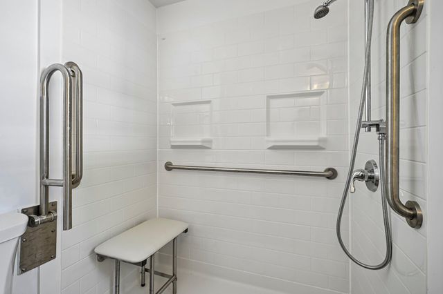37 Thistle Way, Manchester, NH 03109
