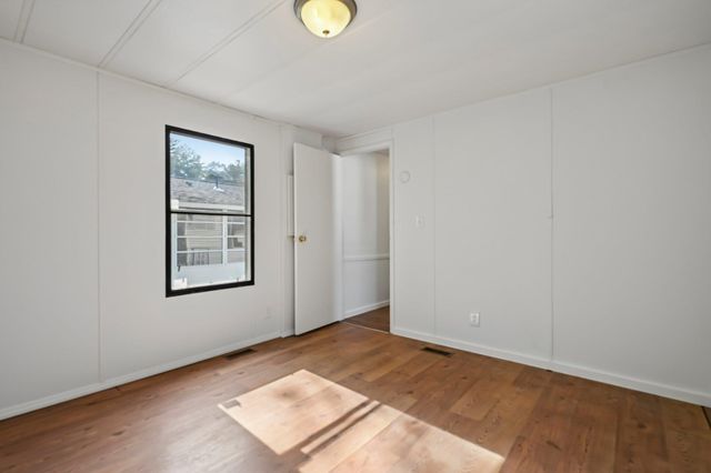 37 Thistle Way, Manchester, NH 03109