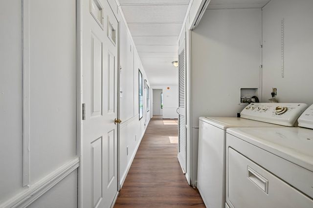 37 Thistle Way, Manchester, NH 03109