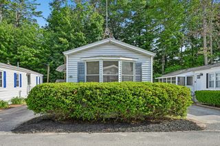 37 Thistle Way, Manchester, NH 03109