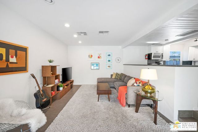 1572 N Riverside Drive, Palm Springs, CA 92264