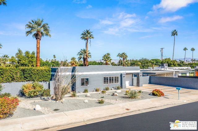 1572 N Riverside Drive, Palm Springs, CA 92264