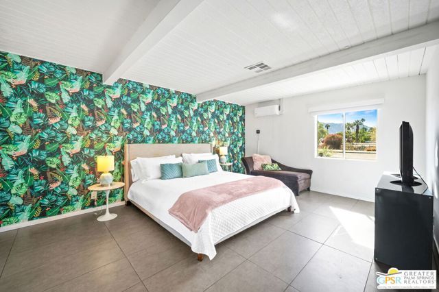 1572 N Riverside Drive, Palm Springs, CA 92264