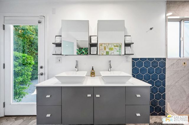 1572 N Riverside Drive, Palm Springs, CA 92264