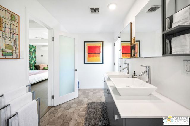 1572 N Riverside Drive, Palm Springs, CA 92264