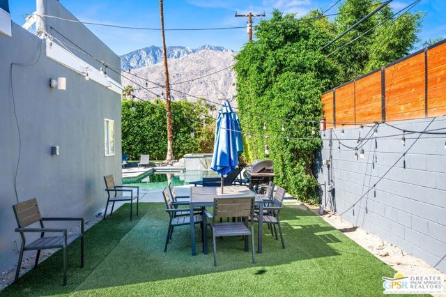 1572 N Riverside Drive, Palm Springs, CA 92264