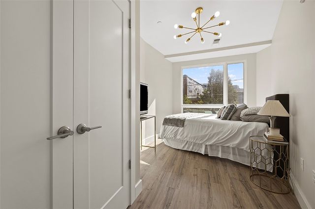 3725 Butler St 302, Lawrenceville, PA 15201