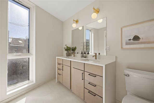 3725 Butler St 302, Lawrenceville, PA 15201