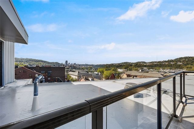 3725 Butler St 302, Lawrenceville, PA 15201