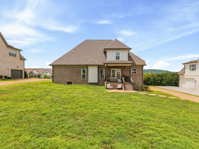 1121 Joe Martin Ln, Lebanon, TN 37087