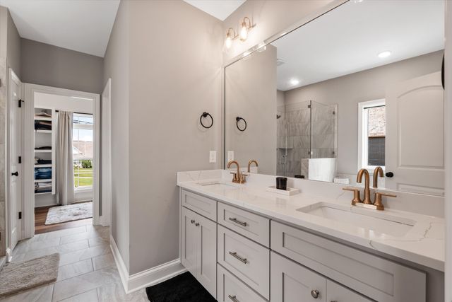 1121 Joe Martin Ln, Lebanon, TN 37087