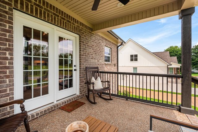 1121 Joe Martin Ln, Lebanon, TN 37087