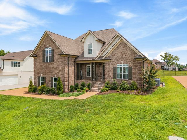 1121 Joe Martin Ln, Lebanon, TN 37087