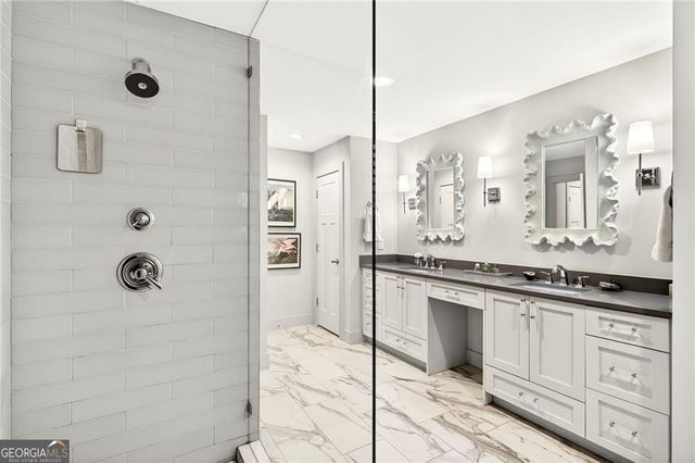 953 Sharon Circle SE, Smyrna, GA 30080