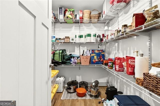 953 Sharon Circle SE, Smyrna, GA 30080