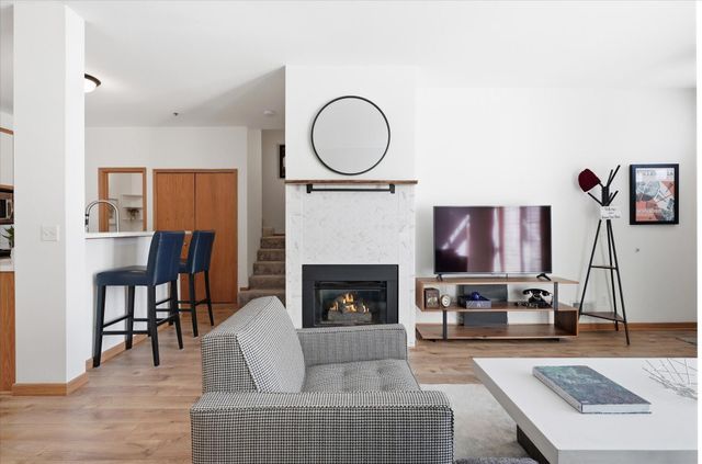 8449 Cortland Road, Eden Prairie, MN 55344