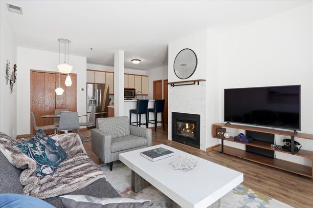 8449 Cortland Road, Eden Prairie, MN 55344