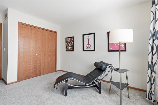 8449 Cortland Road, Eden Prairie, MN 55344