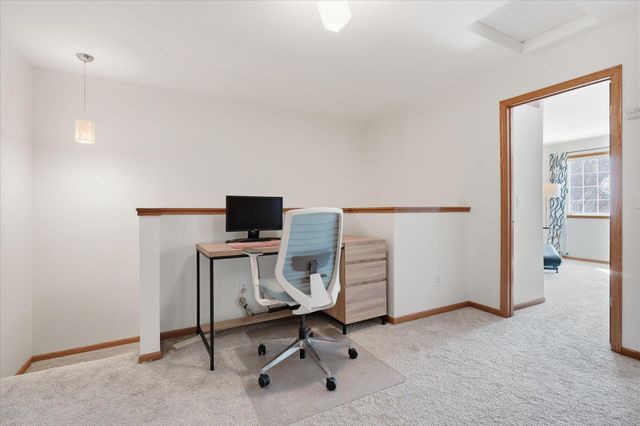 8449 Cortland Road, Eden Prairie, MN 55344