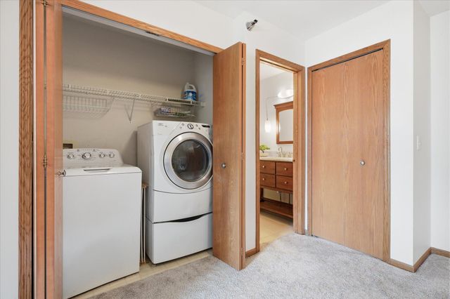 8449 Cortland Road, Eden Prairie, MN 55344