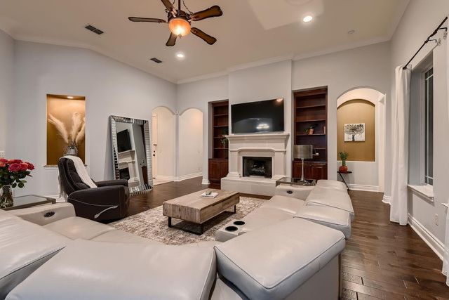 124 Gabriel VIS E, Georgetown, TX 78633