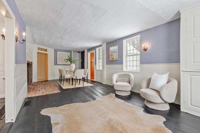 5 Lowell St 5, Carlisle, MA 01741