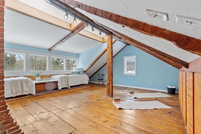 5 Lowell St 5, Carlisle, MA 01741