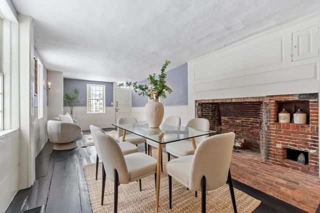 5 Lowell St 5, Carlisle, MA 01741