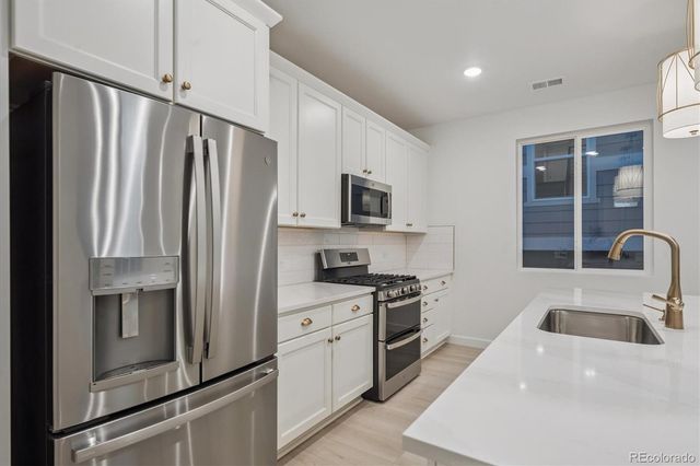 904 Steppe Lane, Windsor, CO 80550