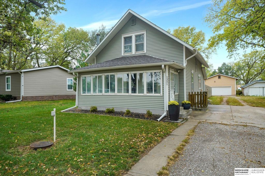 1351 S 118th Street, Walton, NE 68520