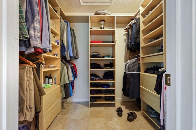 175 Riverview Trail, Roswell, GA 30075