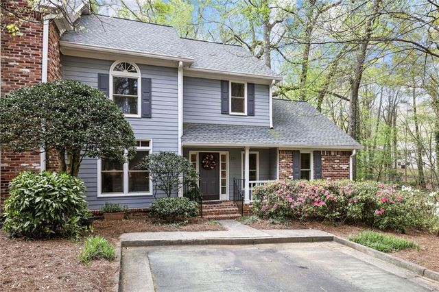 175 Riverview Trail, Roswell, GA 30075
