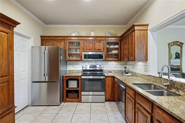 175 Riverview Trail, Roswell, GA 30075