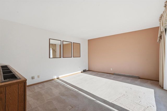 414 Woodview Drive, Sun Prairie, WI 53590