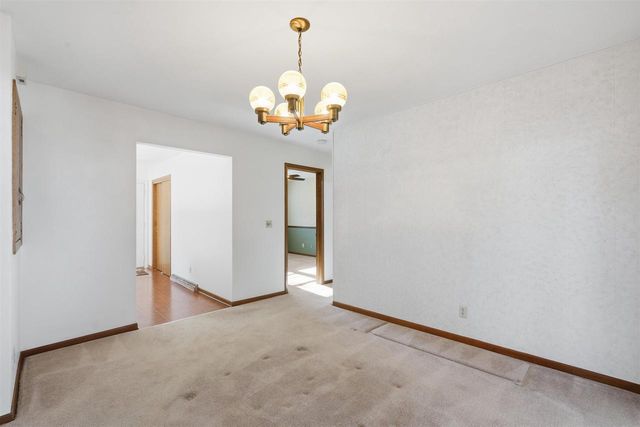 414 Woodview Drive, Sun Prairie, WI 53590