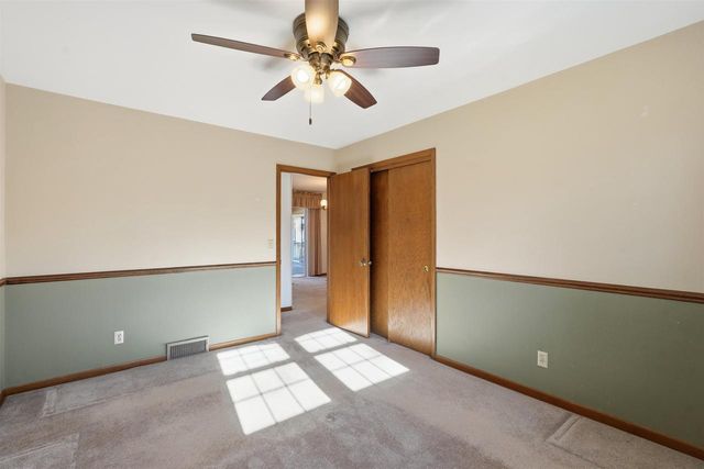 414 Woodview Drive, Sun Prairie, WI 53590