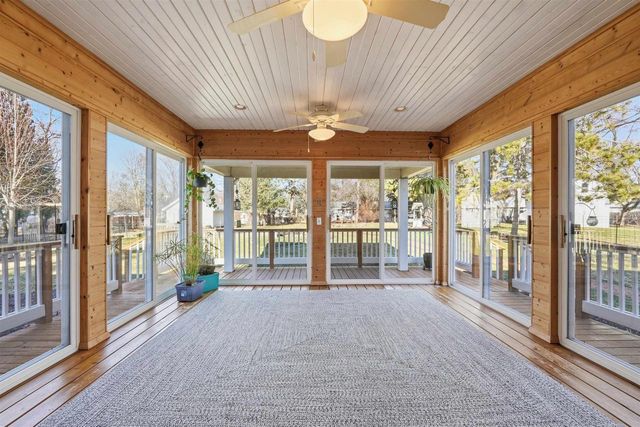 414 Woodview Drive, Sun Prairie, WI 53590