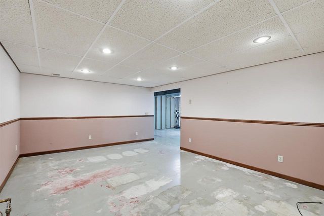 414 Woodview Drive, Sun Prairie, WI 53590