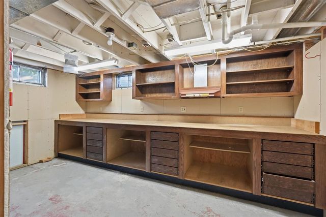 414 Woodview Drive, Sun Prairie, WI 53590